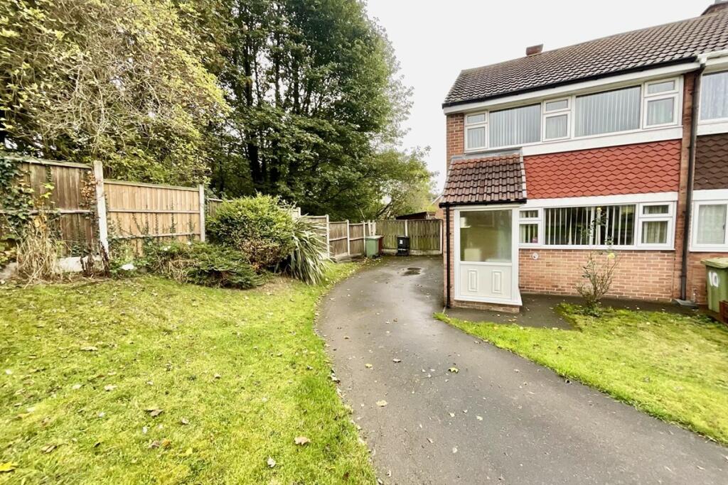 Moss Drive, Killamarsh, Sheffield, Derbyshire, S21 1FE photo 2