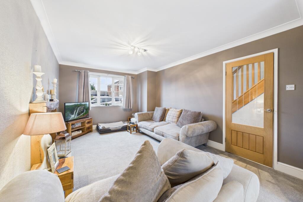 Seagrave Drive, Gleadless Townend. S12 2JR photo 4