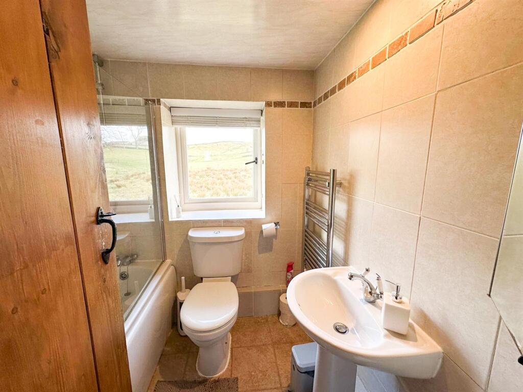 Additional image 16 of Gill Lane, Cowling