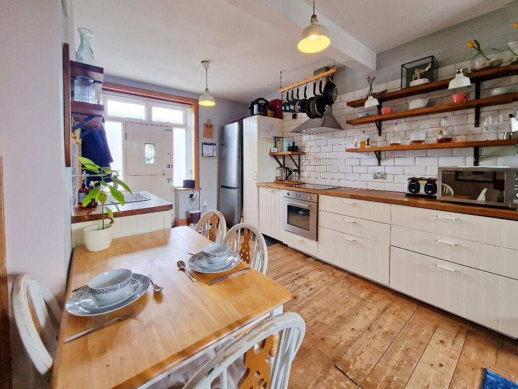 Main image of property: Silver Road, Burnham-On-Crouch, Essex, CM0