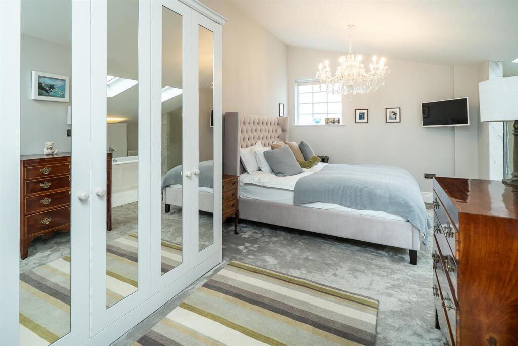 Additional image 22 of Queen Street, St. Albans