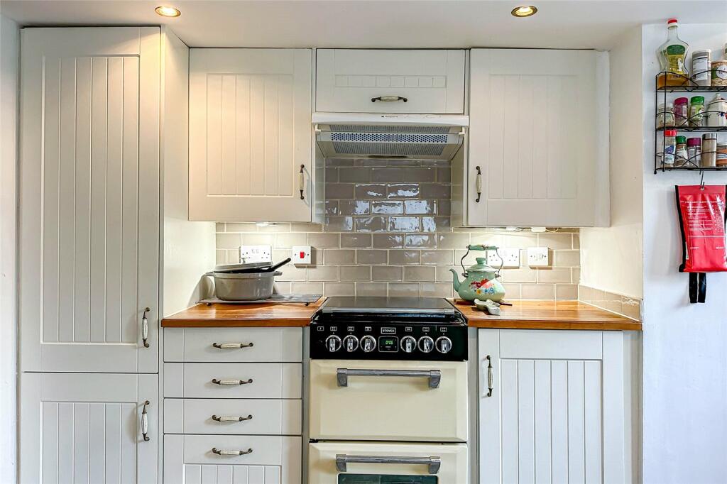 Additional image 13 of Park Street, St. Albans, Hertfordshire, AL2