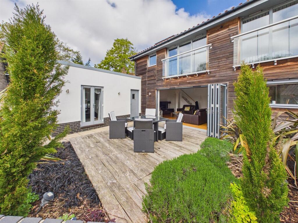 Main image of property: New Road, North Walsham, NR28