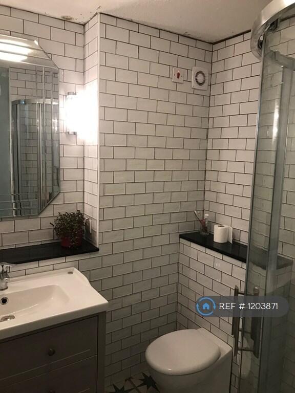 Apartment in Glasgow - View 2