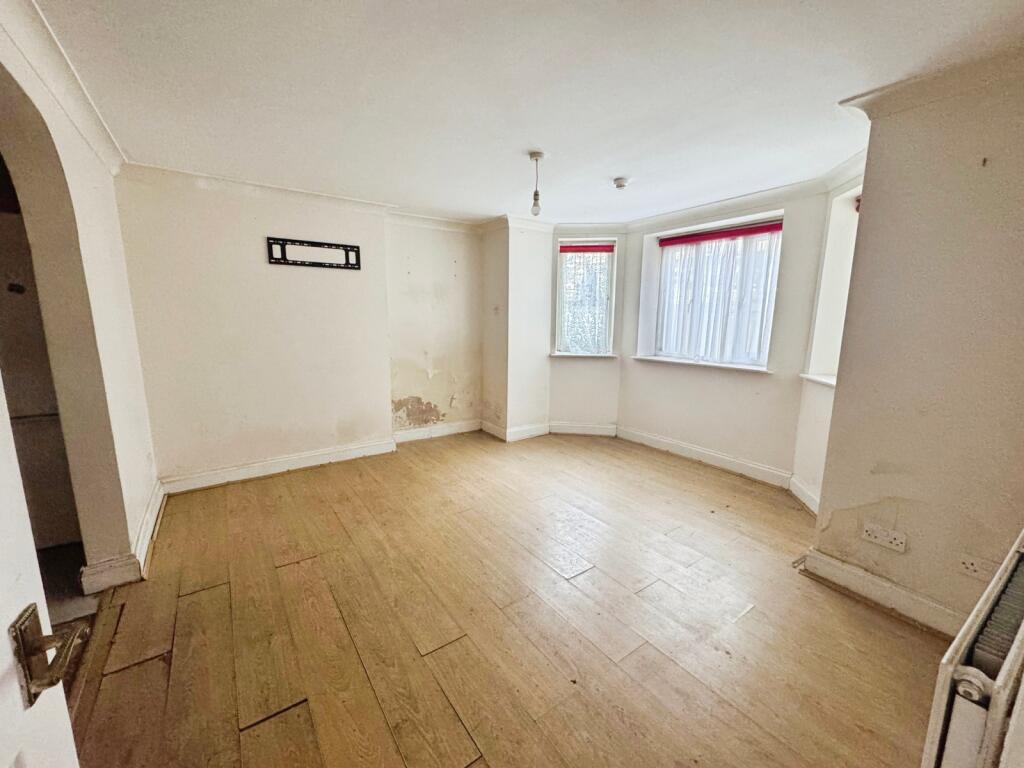 Apartment in Tonbridge - View 2