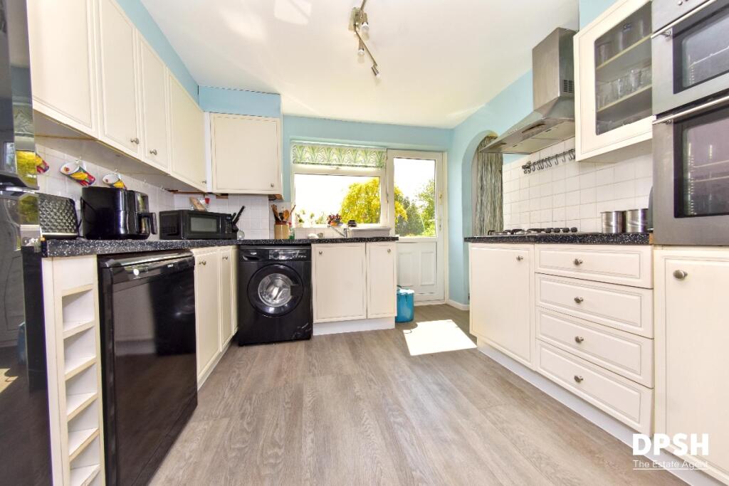 Highfield Close, Gildersome, Leeds - View 6