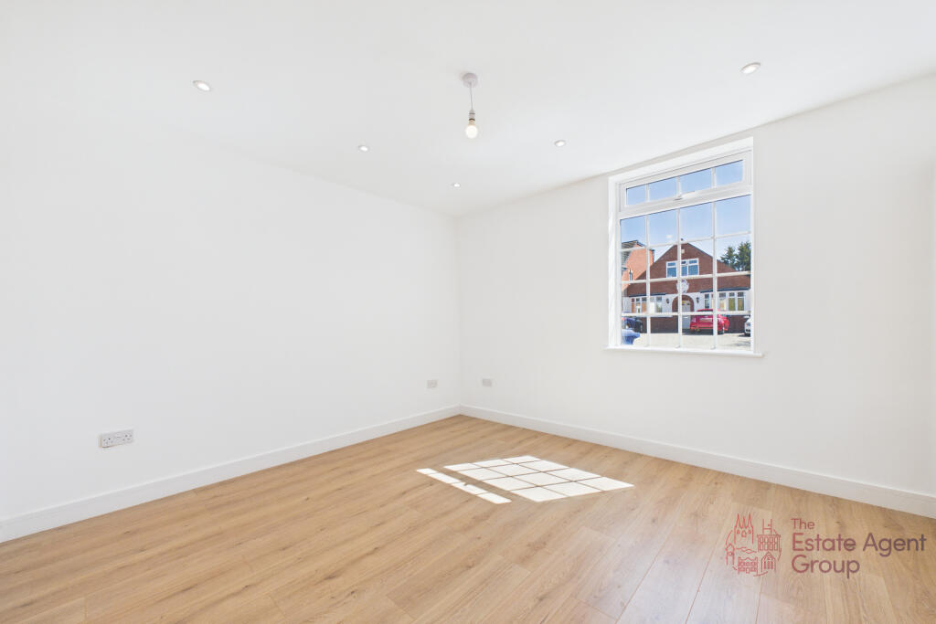 House in Cannock Chase, Hednesford - More