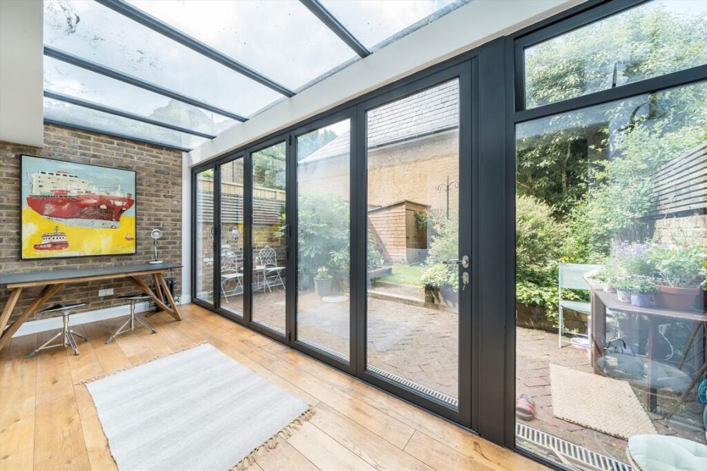 Apartment in London - View 4