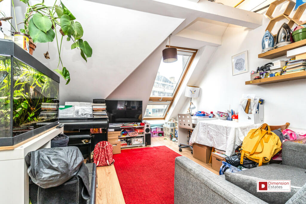 Main image of property: 1a Petherton Road, London, N5