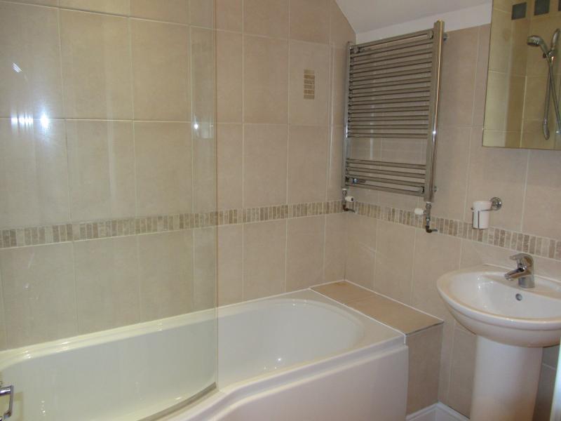 House in Exeter - View 3