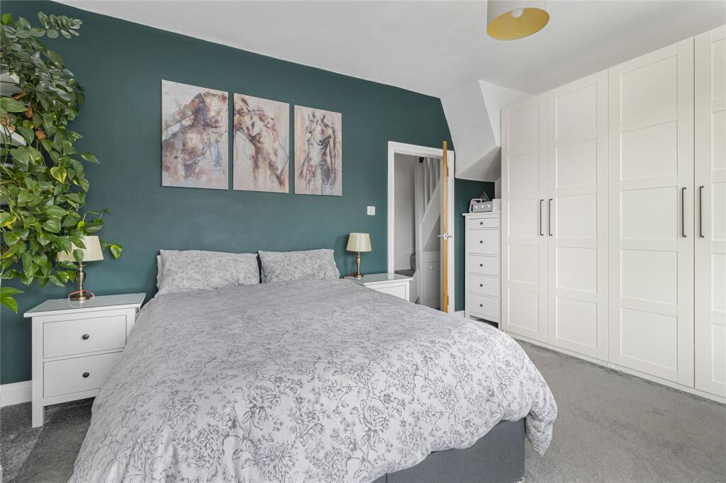 House in London - View 5