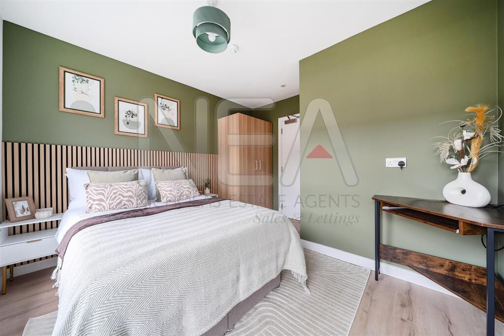 Main image of property: Curzon Street, Reading