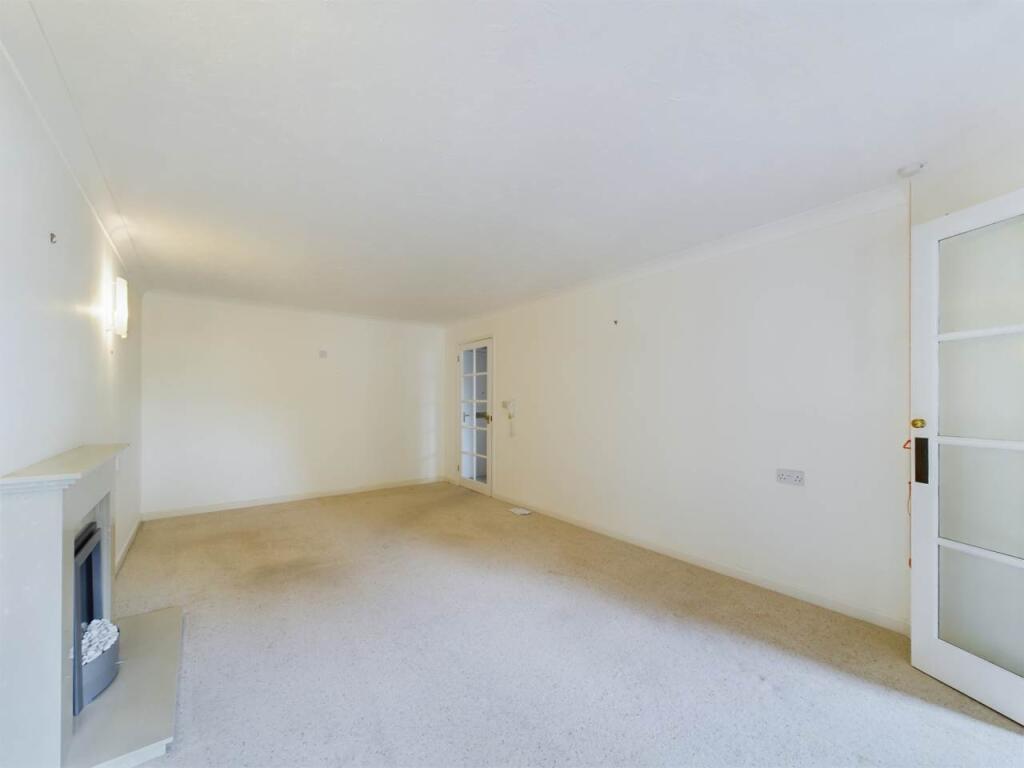 Apartment in Bournemouth - View 5