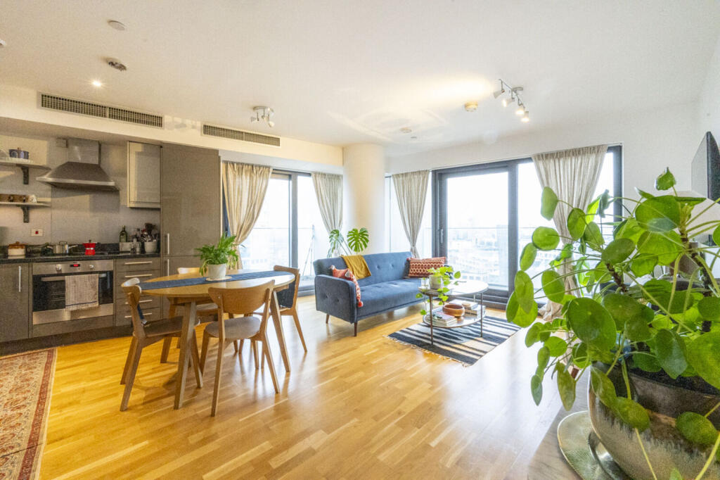 Apartment in London - View 2