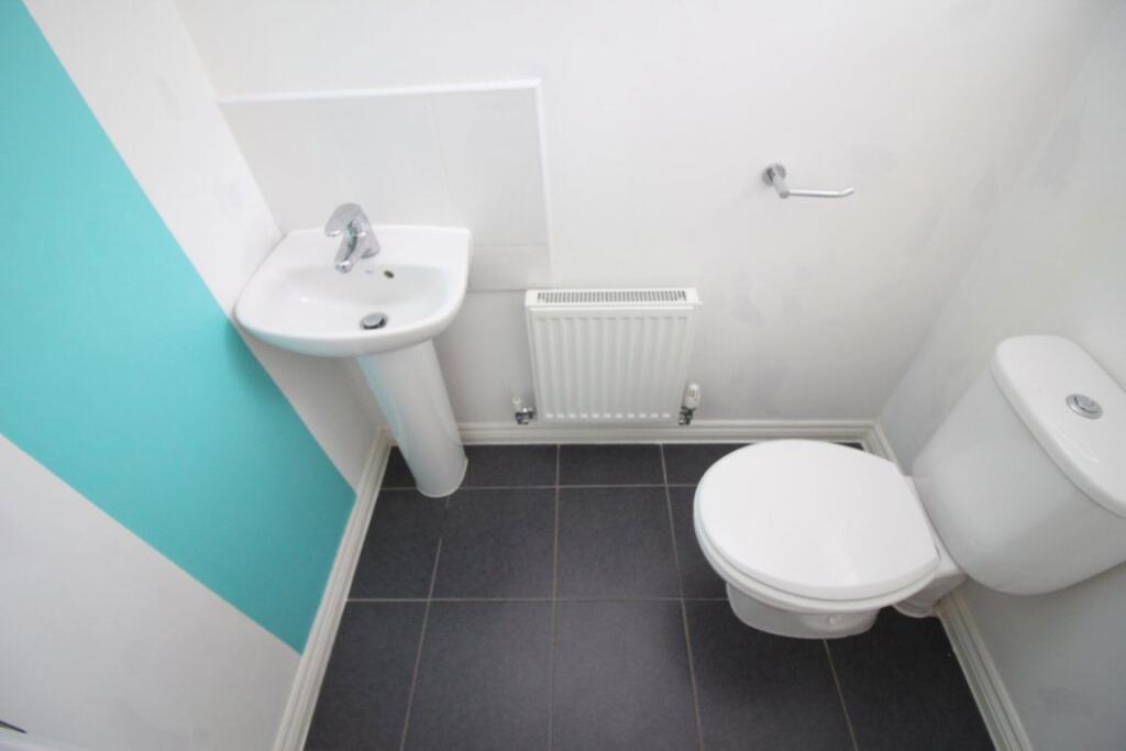 House in Wigan, Crooke, Shevington - More