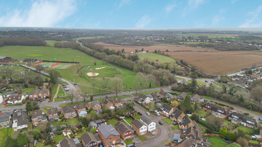 Additional image 11 of Carisbrooke Road, St. Albans, Hertfordshire, AL2