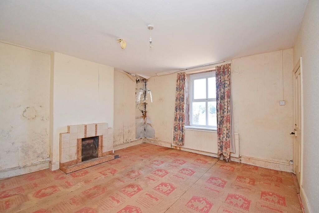 Court-Y-Gollen Farmhouse, Gwernesney, Monmouthshire - View 6
