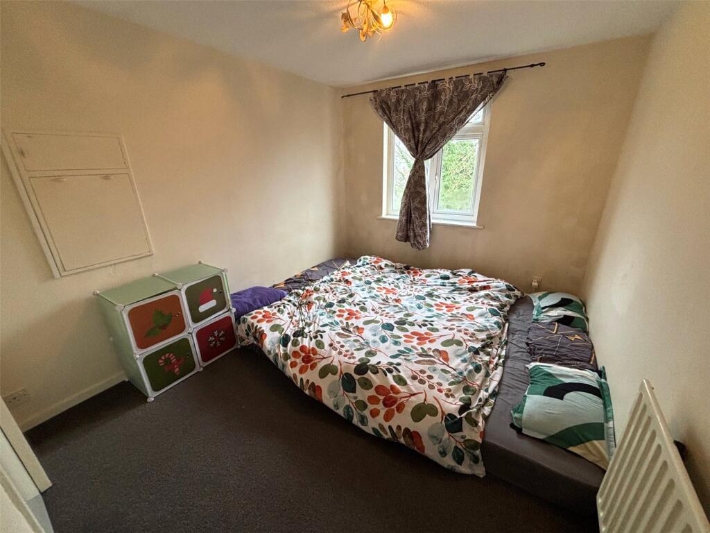 Dalford Court, Hollinswood, Telford, TF3 photo 4