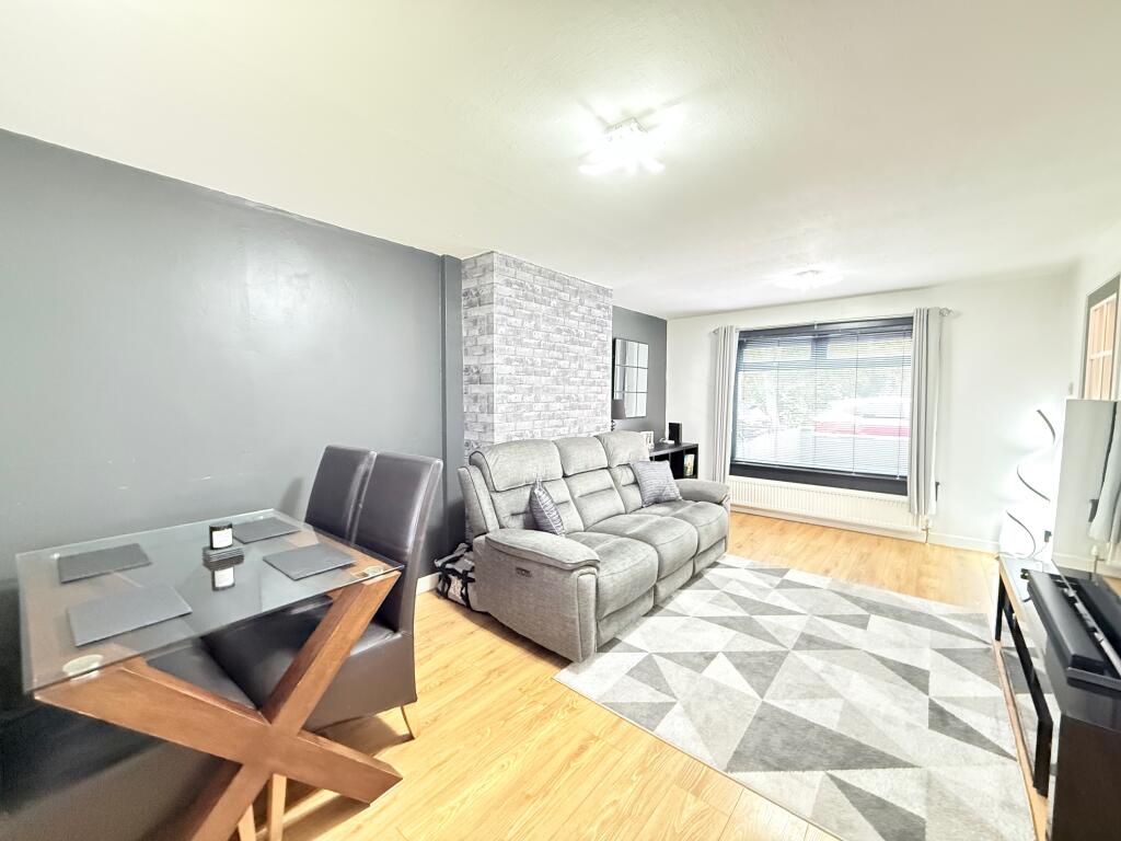 House in Grangemouth, Falkirk - View 4