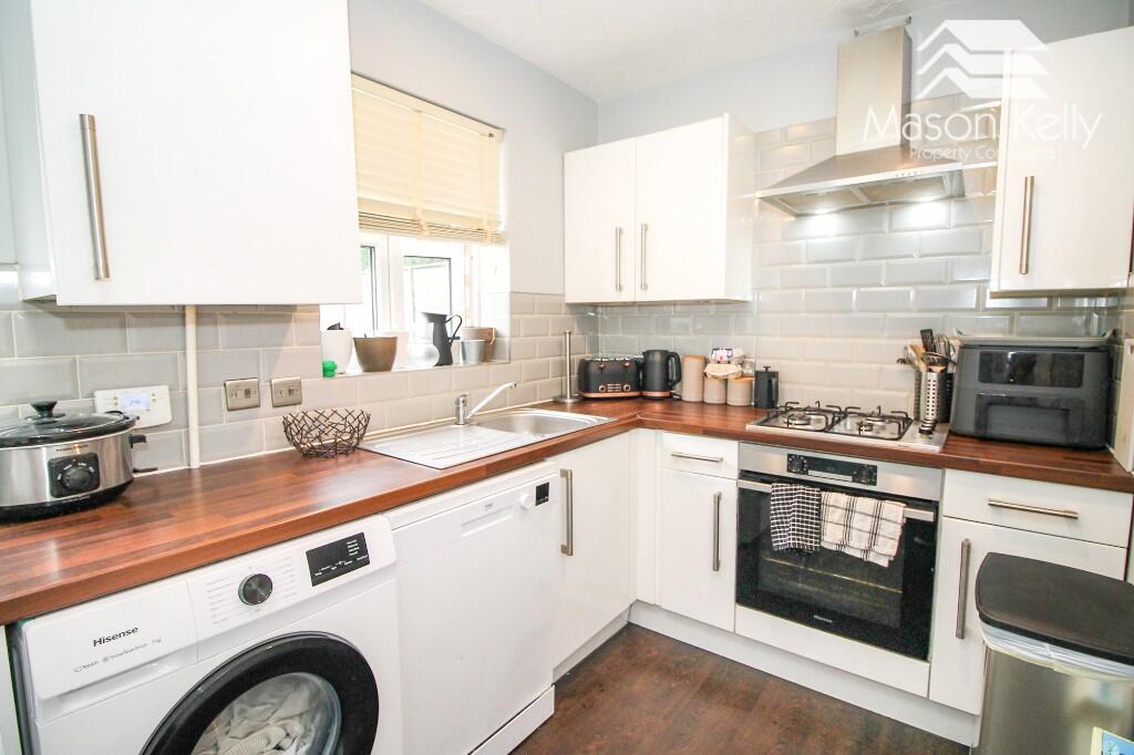 SHENLEY BROOK END, Milton Keynes, Buckinghamshire, MK5 photo 4