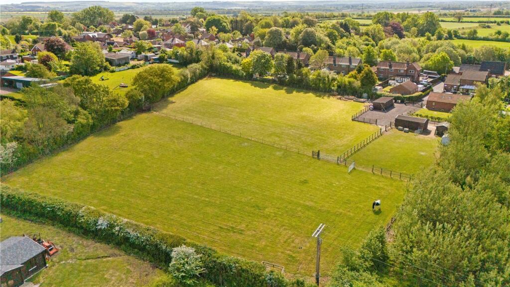 Cadney Road, Howsham, North Lincolnshire, LN7 photo 3
