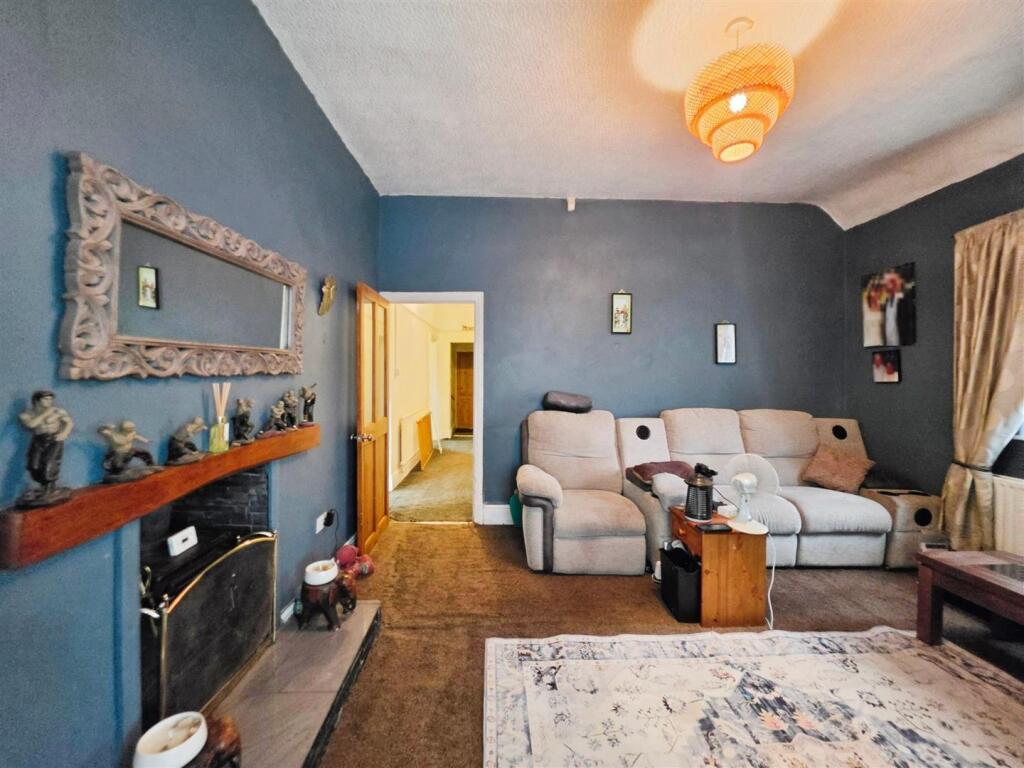 House in Stoke-on-Trent - View 5