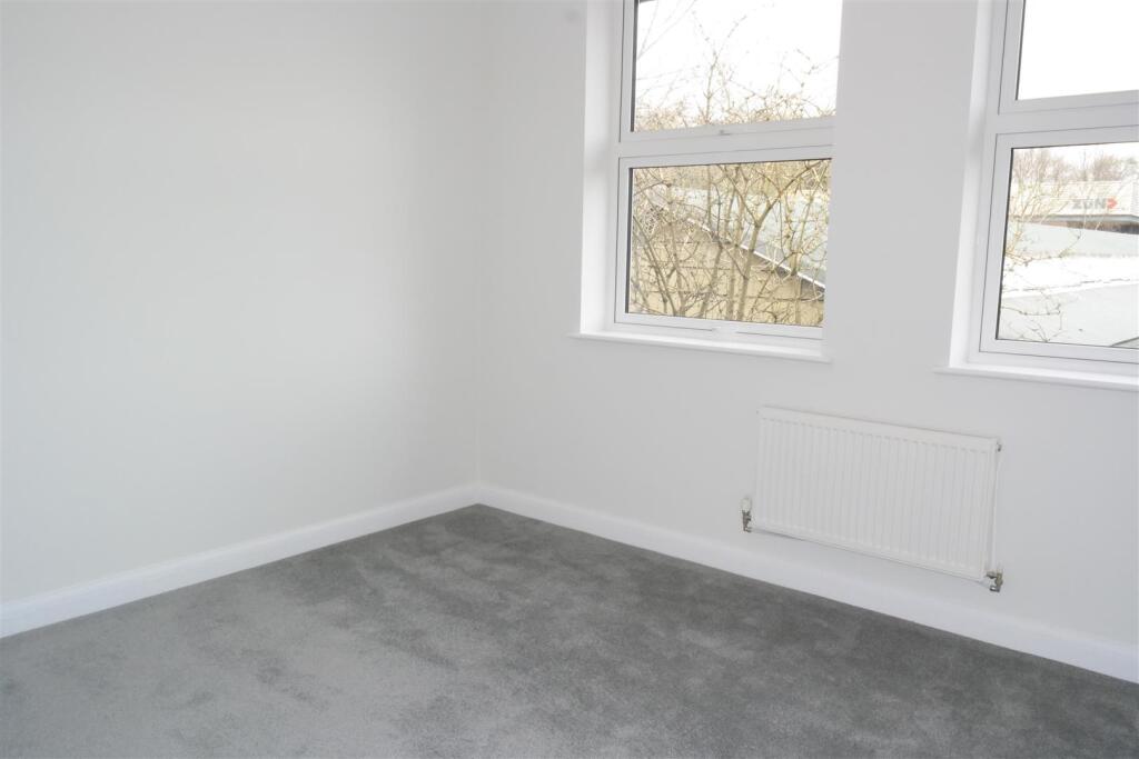 Apartment in St Albans - View 5