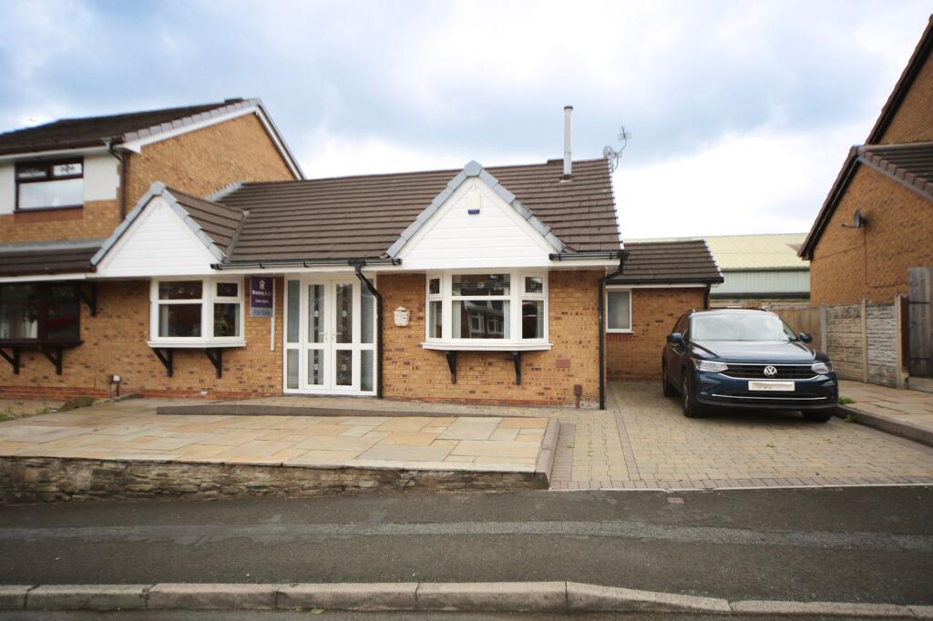 Main image of property: Knightshill Crescent, Wigan, WN6