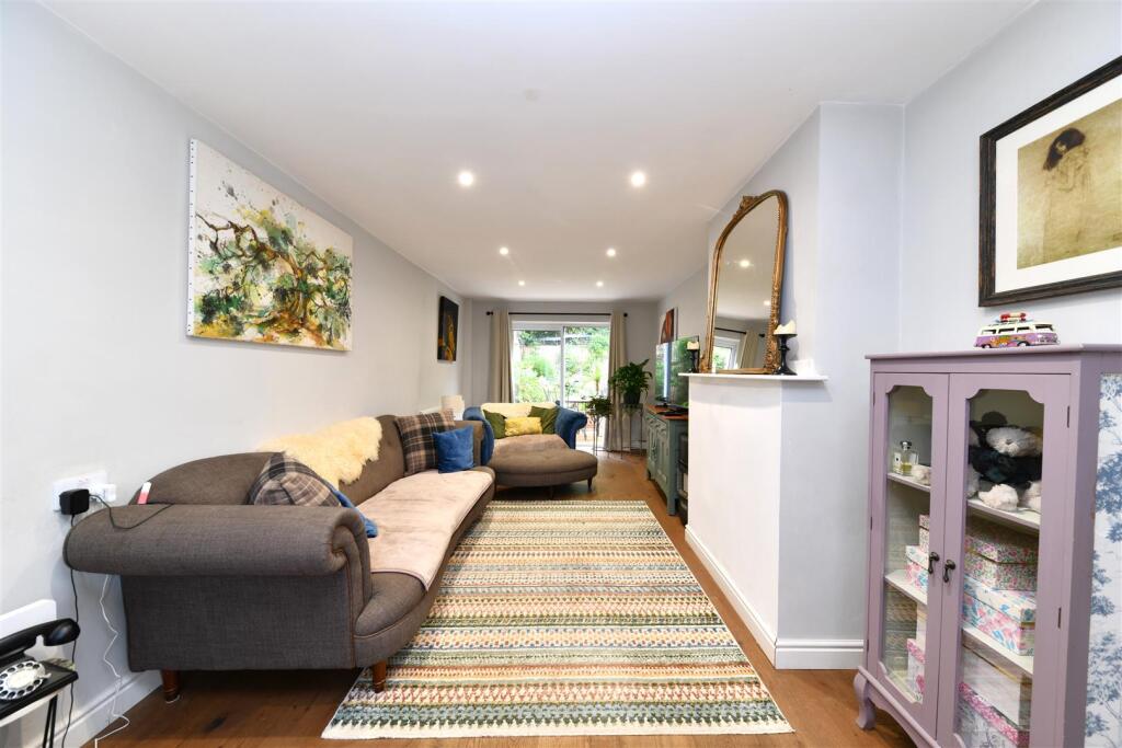 House in Stevenage - View 2
