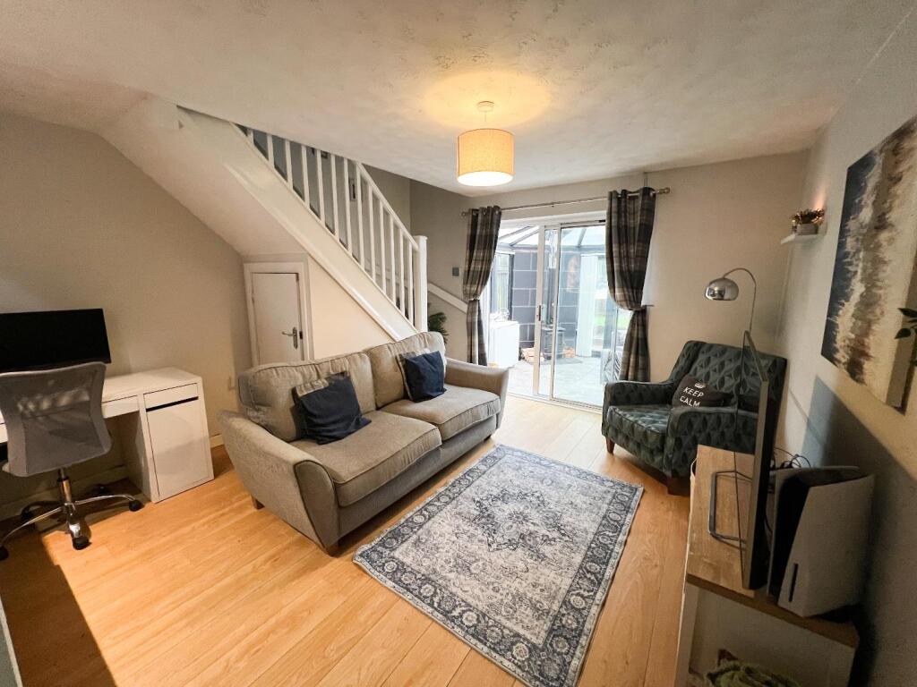 St. Nons Close, Brackla, Bridgend County Borough, CF31 2BX photo 4