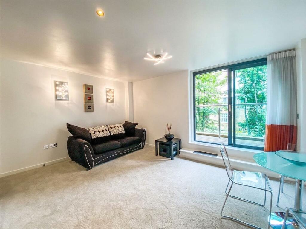 Apartment in Lancaster, White Cross Business Park, Moorlands - View 3