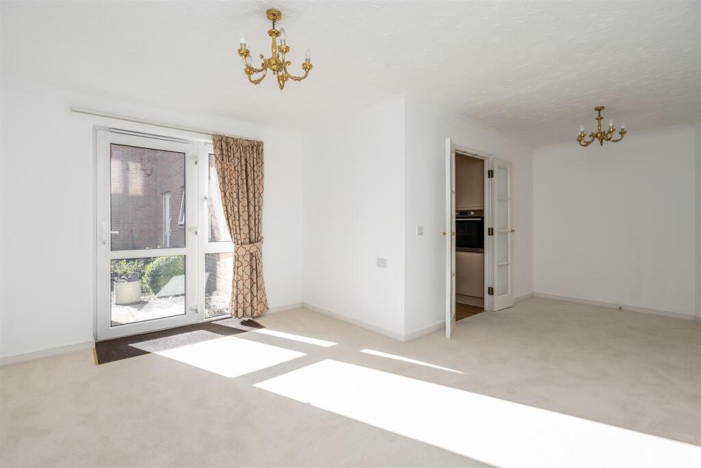 Apartment in Birmingham - View 2
