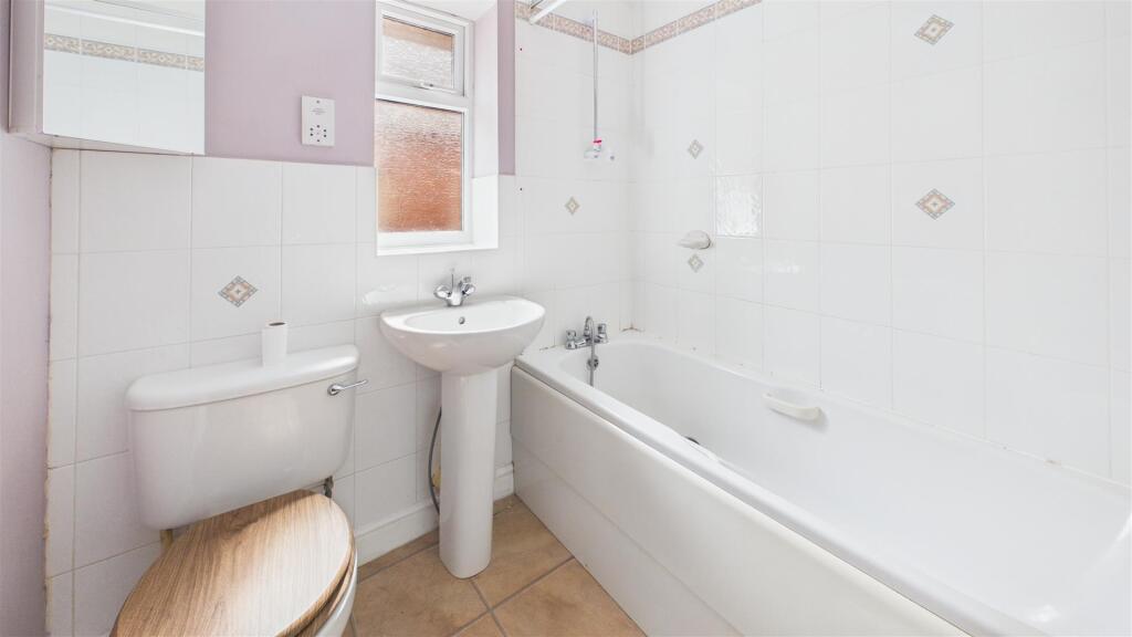 House in Peterborough - View 5