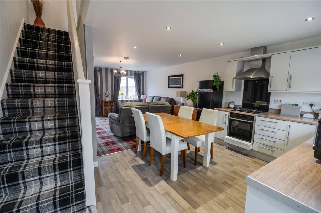 Winter Gardens Close, Cleethorpes, DN35 photo 4