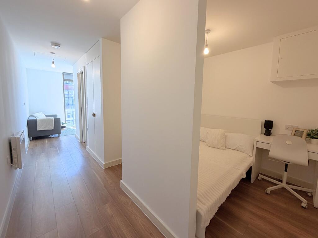 Apartment in Liverpool - View 3