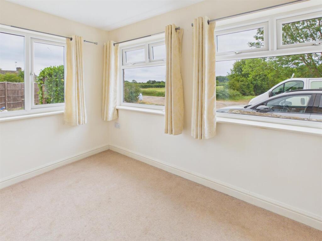 House in Peterborough - View 5