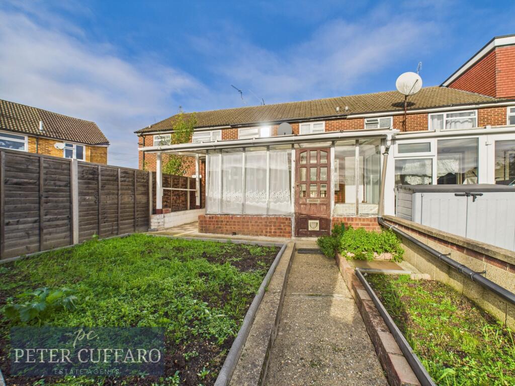 Thurgood Road, Hoddesdon, EN11 photo 4