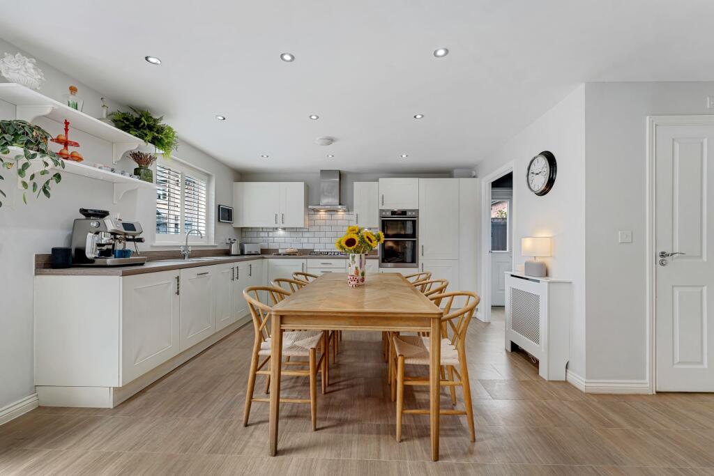 House in Cuddington, Cheshire West and Chester - View 4