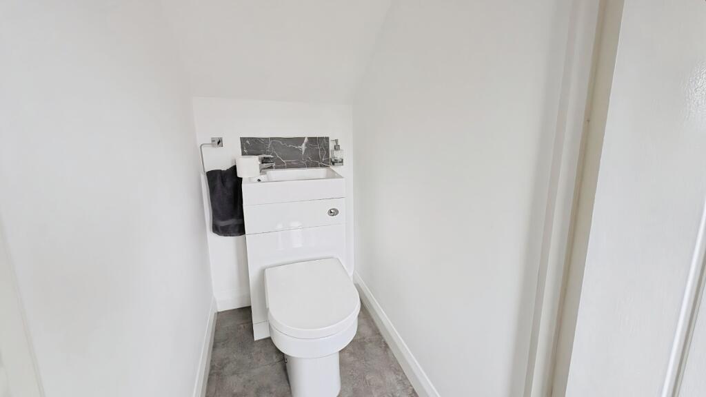 Stanshawe Crescent, Yate, Bristol photo 4