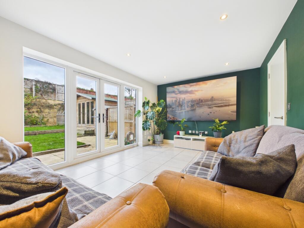 House in Wakefield - View 3