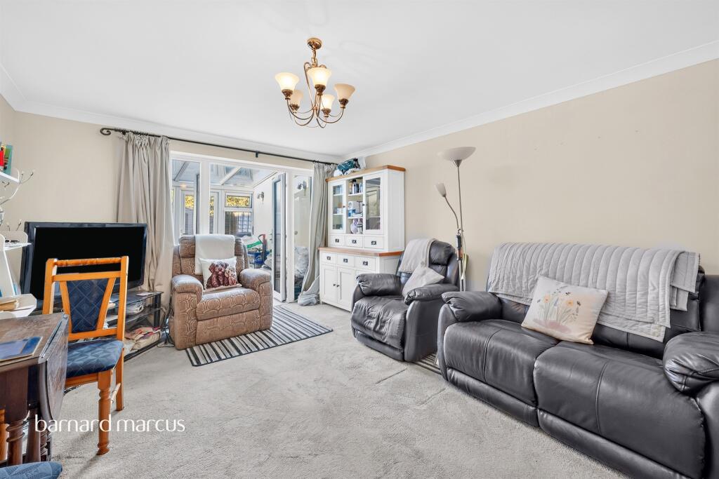 House in Kingston upon Thames - View 3
