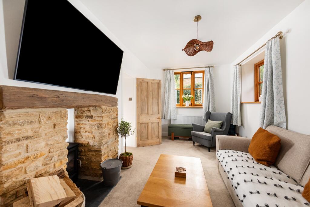 House in Northampton - View 5