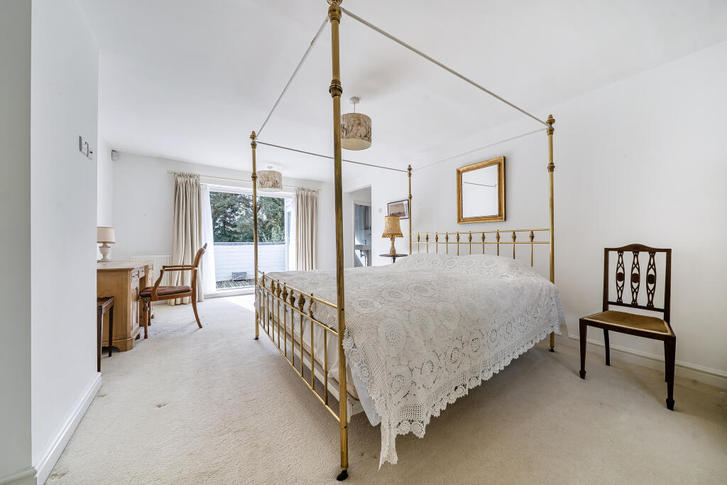 Walberton Green, Arundel, BN18 photo 4