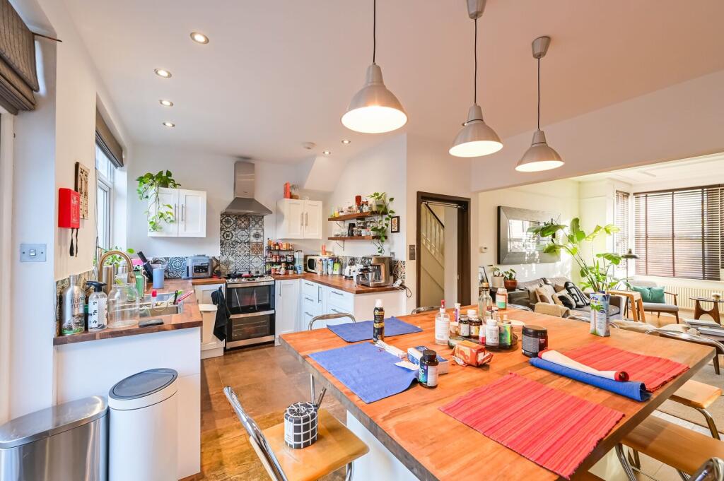 House in London, London Borough of Enfield