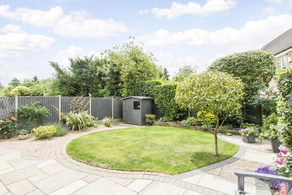 Alvington Way, Market Harborough photo 3