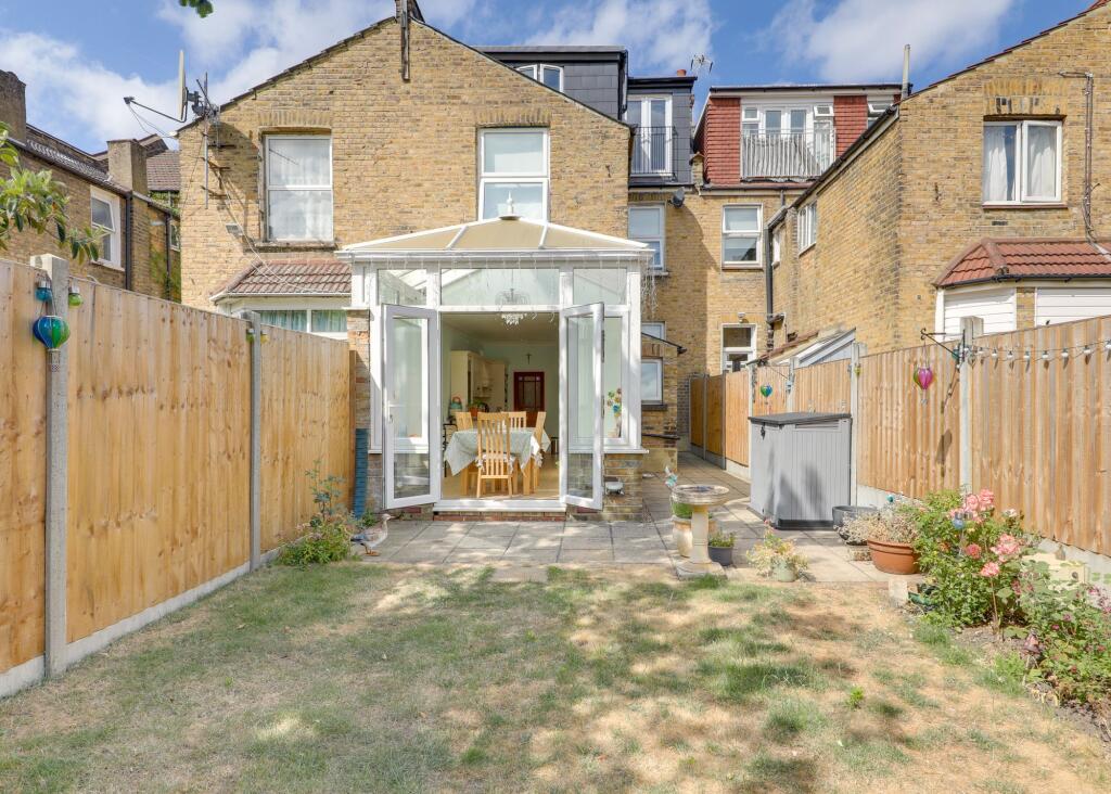 House in London - View 5