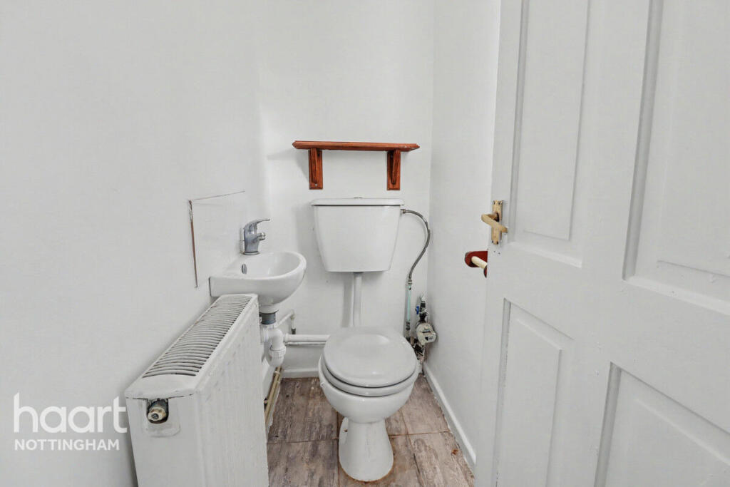 House in Nottingham, Beeston - View 5