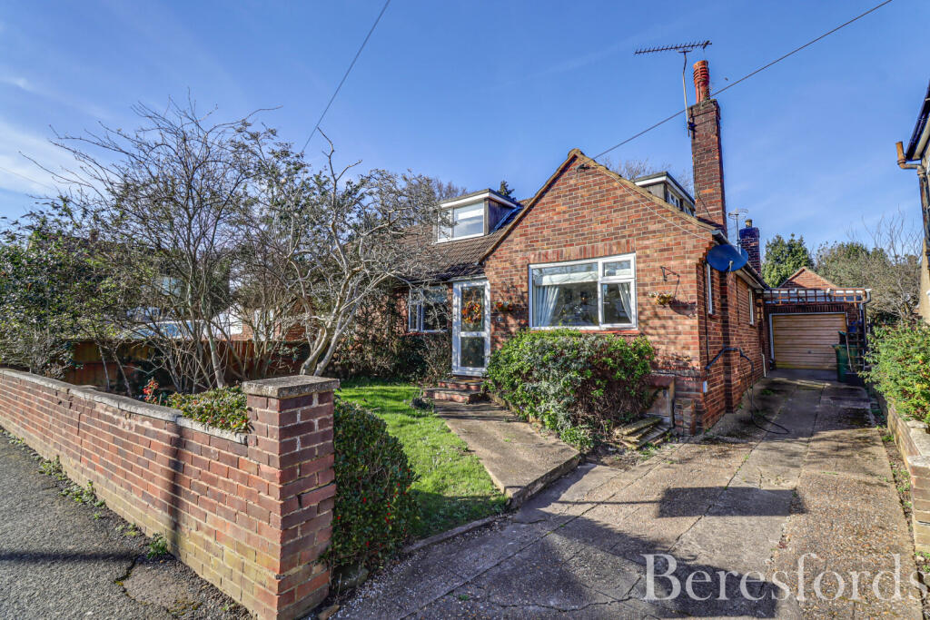 4-bed semi-detached on Balmoral Road, Pilgrims Hatch, CM15, £500,000