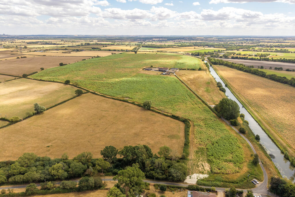 Main image of property: 112.24 Acres (45.42 Hectares), Arable Land At Hardwick, Near Saxilby, Lincoln, Lincolnshire, LN1 2PW