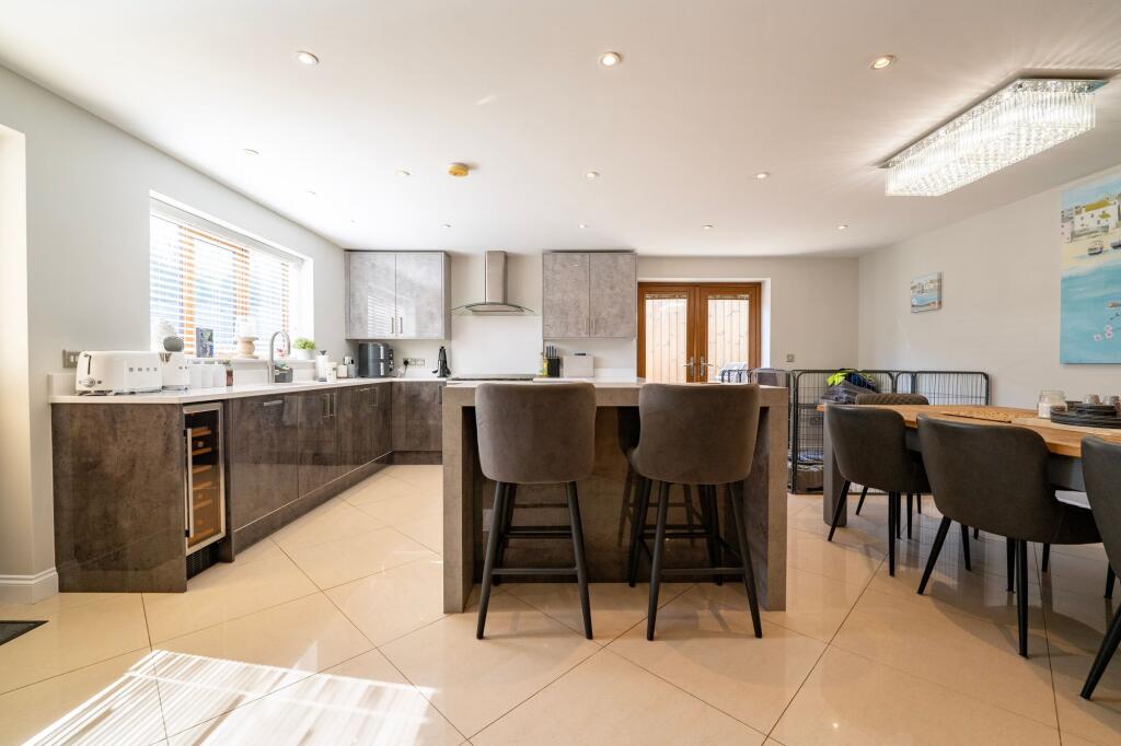House in Nottingham, Sandiacre - More